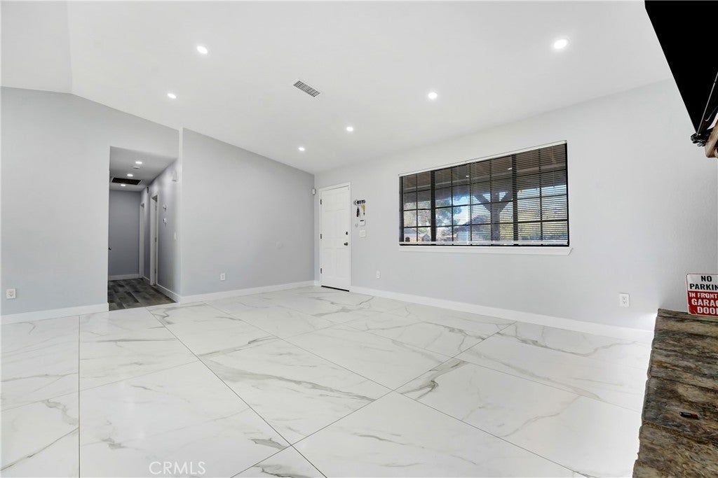 41048 173rd E