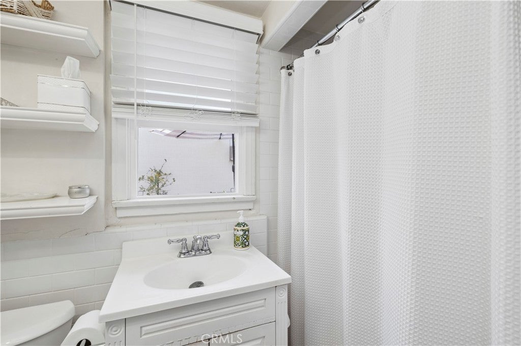 611 Larkspur, Corona Del Mar CA 92625 - Photo 16