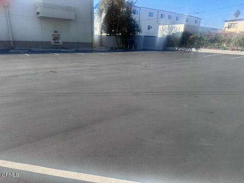 Photo of 11967 Hawthorne Boulevard, Hawthorne, CA 90250 (MLS # V1-32644)