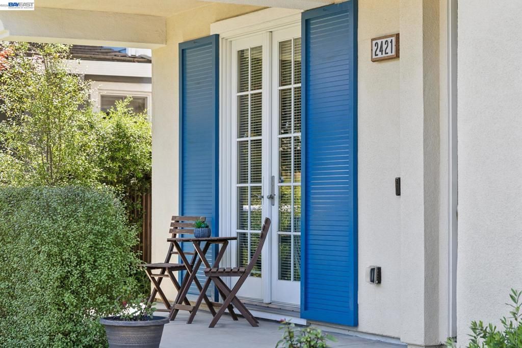 Photo of 2421 Haile St, Alameda, CA 94501 (MLS # 41131498)