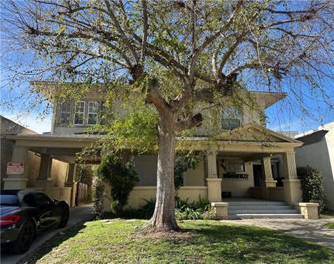 Photo of 121 S Jackson St, Glendale, CA 91205 (MLS # BB26211353)
