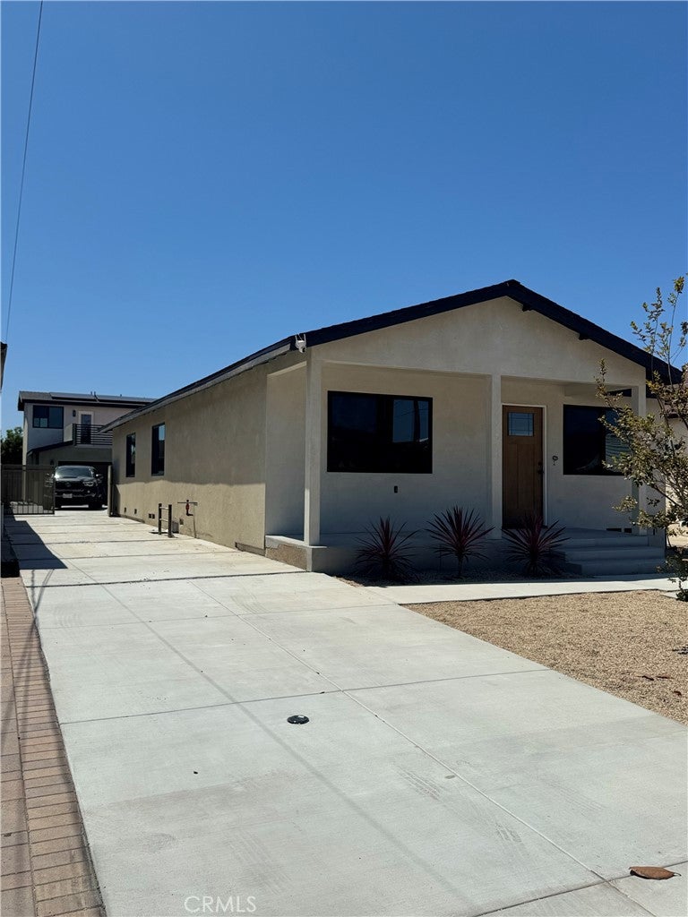 1558 W 214th Street