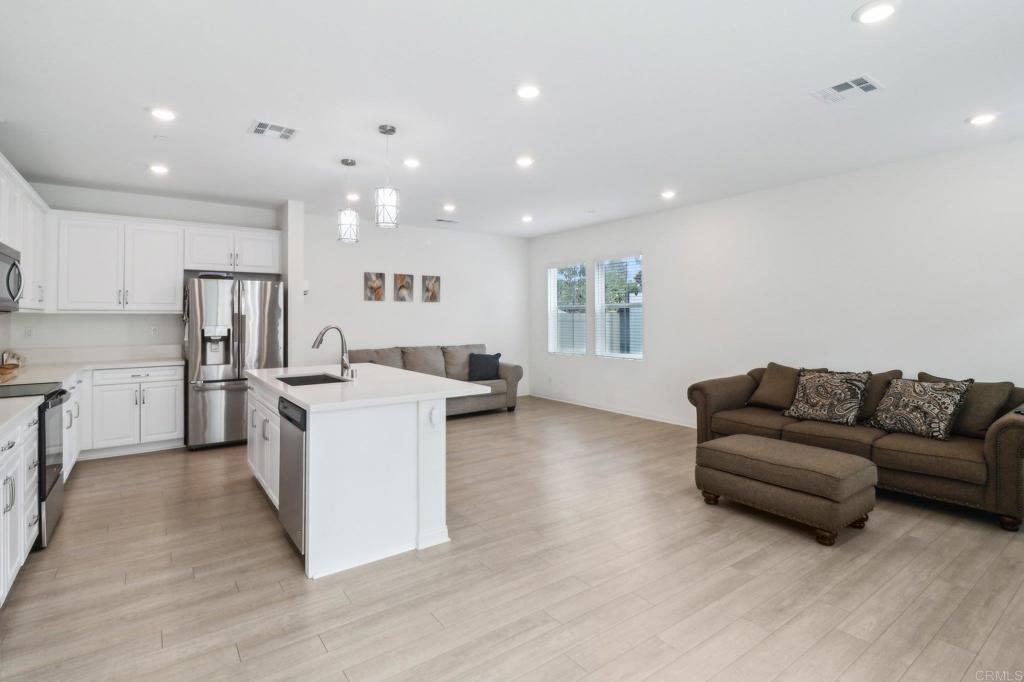 1338 Mesquite Dr