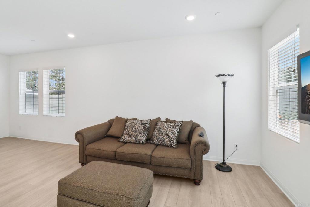 1338 Mesquite Dr