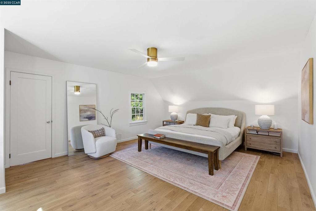 ORINDA C.C. - Residential