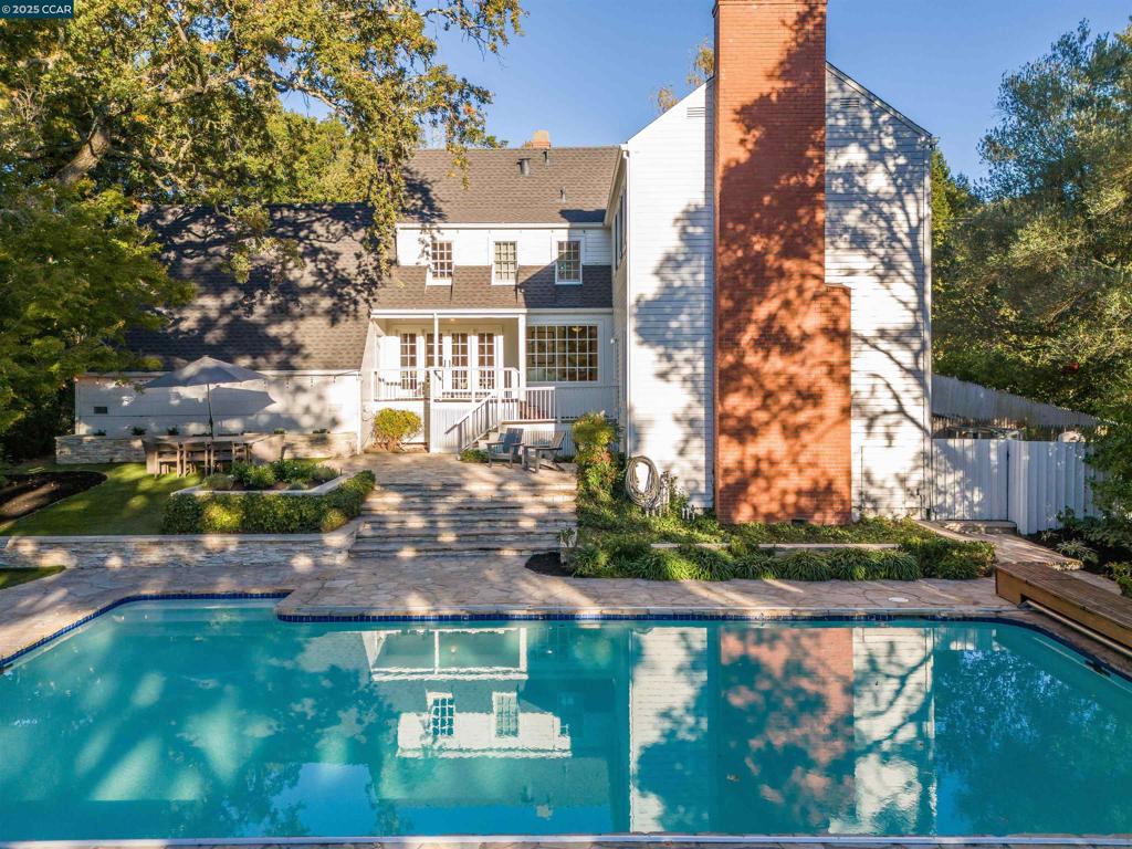 ORINDA C.C. - Residential