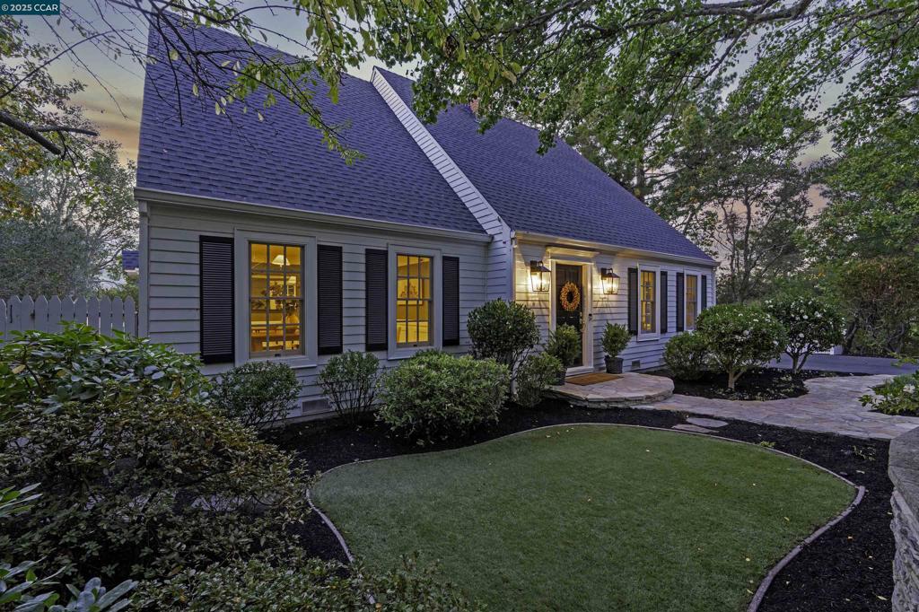 ORINDA C.C. - Residential