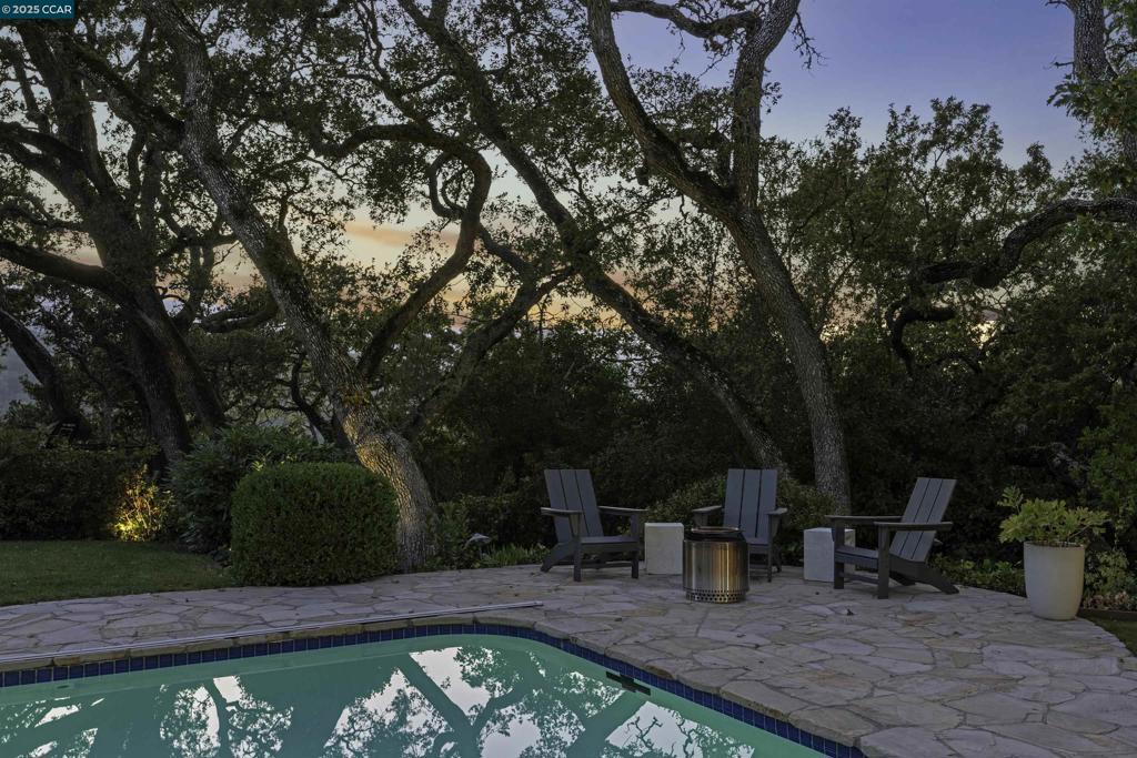 ORINDA C.C. - Residential