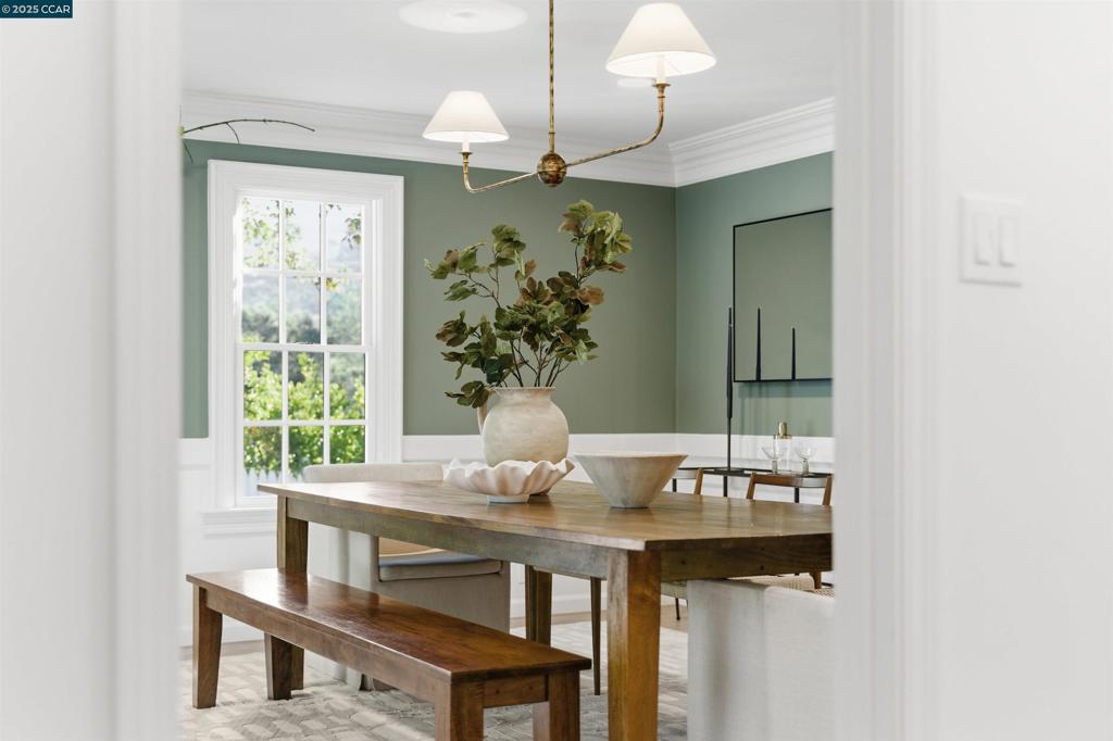 ORINDA C.C. - Residential