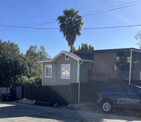 Photo of 9317 Thompson Ave, Chatsworth, CA 91311 (MLS # MB26087484)