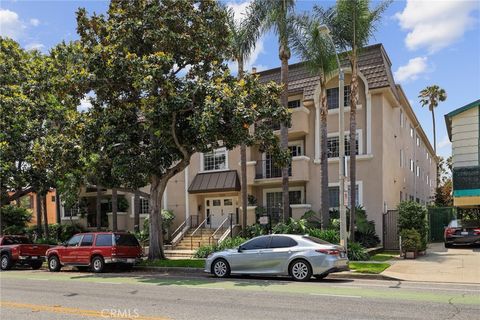 Photo of 1228 14th Street #103, Santa Monica, CA 90404 (MLS # SB26102093)