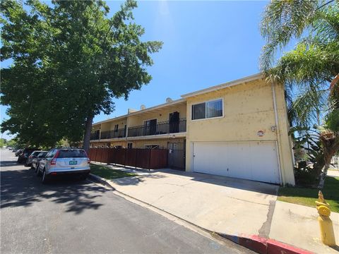 Photo of 5030 Sepulveda Blvd #3, Sherman Oaks, CA 91403 (MLS # SR25243526) Photo of 5030 Sepulveda Blvd #3, Sherman Oaks, CA 91403 (MLS # SR25243526)