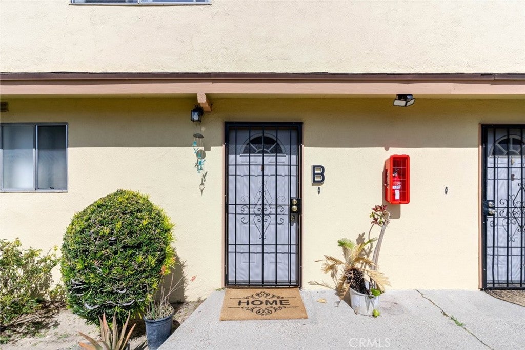 12422 Clearglen Avenue