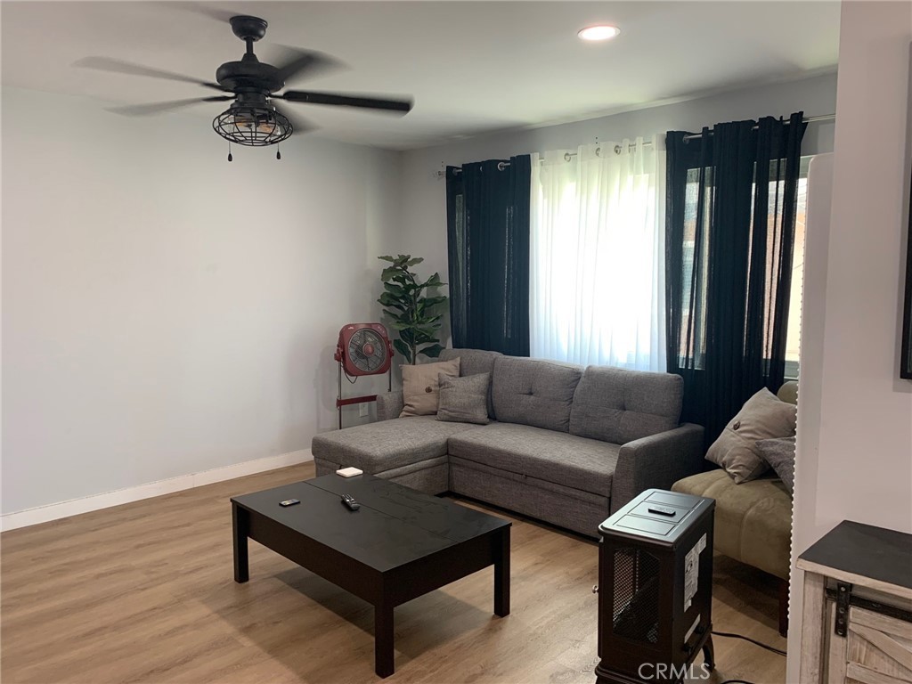 1260 E 4th Street 3