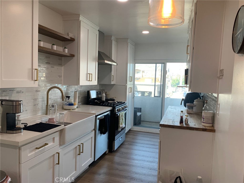 1260 E 4th Street 3