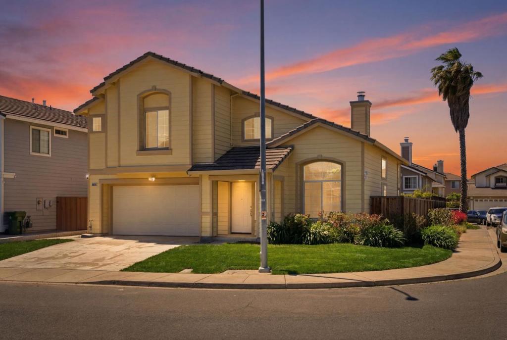 40352 Linaria Circle