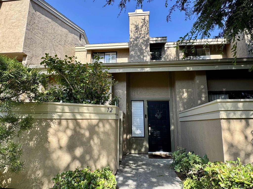 Stunning fully furnished 3-bedroom, 2.5-bath townhome with a 2-car garage available in the desirable Eastbluff community of La Jolla! This beautifully maintained neighborhood offers two swimming pools, a community clubhouse, and exceptional walkability to UCSD, La Jolla Village Square, UTC, and nearby grocery stores. Enjoy quick and convenient access to the I-5 freeway and the MTS Trolley Station. Move-in ready and ideally located for work, study, and relaxation!