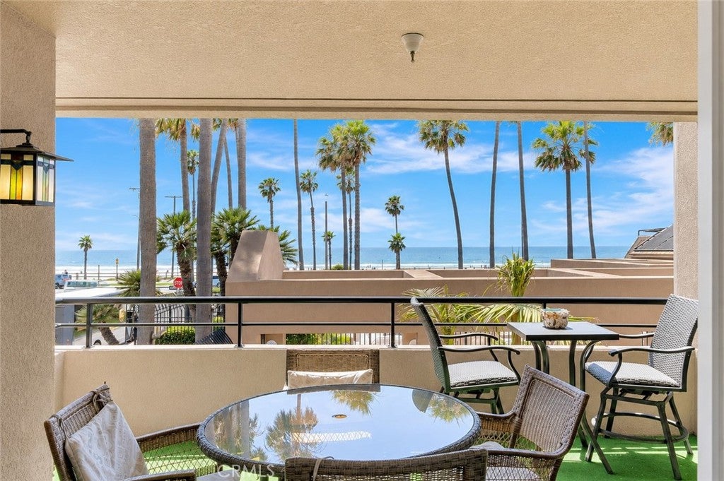1200 Pacific Coast Highway
