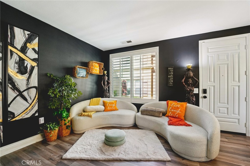 30505 Canyon Hills Road 2001