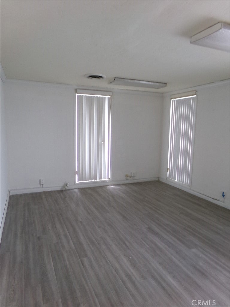 1521 N Broadway