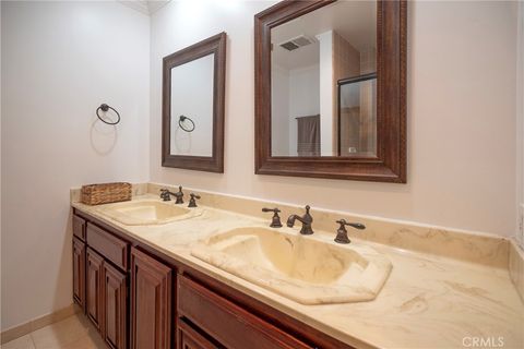 Tiny photo for 24420 Victory BLVD, West Hills, CA 91367 (MLS # SR26147002)