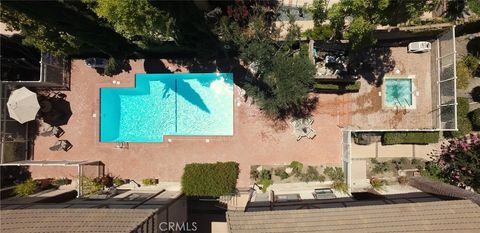 Tiny photo for 24420 Victory BLVD, West Hills, CA 91367 (MLS # SR26147002)