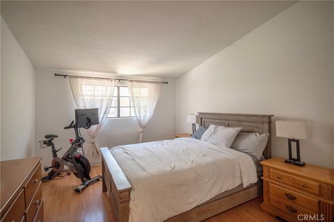 Tiny photo for 24420 Victory BLVD, West Hills, CA 91367 (MLS # SR26147002)