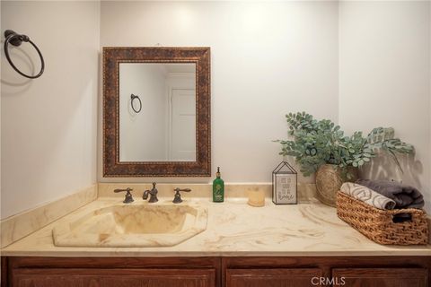 Tiny photo for 24420 Victory BLVD, West Hills, CA 91367 (MLS # SR26147002)