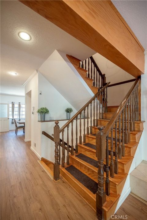 Tiny photo for 24420 Victory BLVD, West Hills, CA 91367 (MLS # SR26147002)