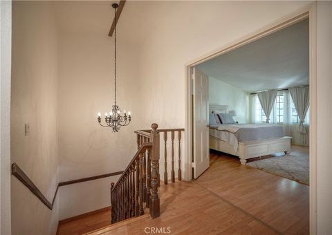 Tiny photo for 24420 Victory BLVD, West Hills, CA 91367 (MLS # SR26147002)