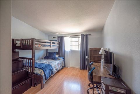 Tiny photo for 24420 Victory BLVD, West Hills, CA 91367 (MLS # SR26147002)