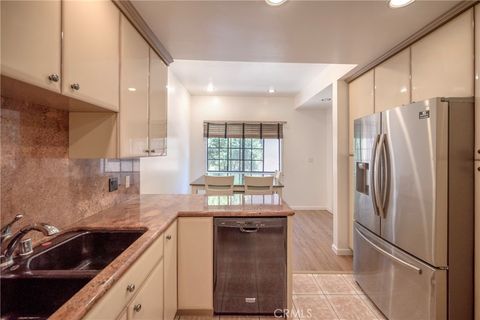 Tiny photo for 24420 Victory BLVD, West Hills, CA 91367 (MLS # SR26147002)