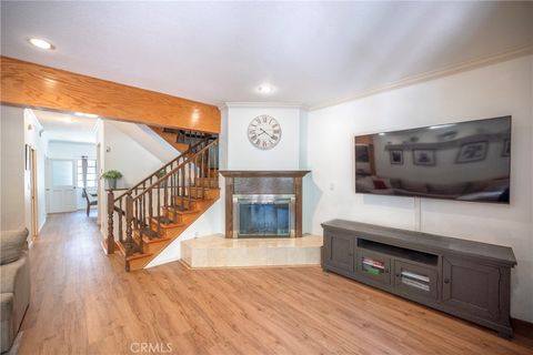 Tiny photo for 24420 Victory BLVD, West Hills, CA 91367 (MLS # SR26147002)