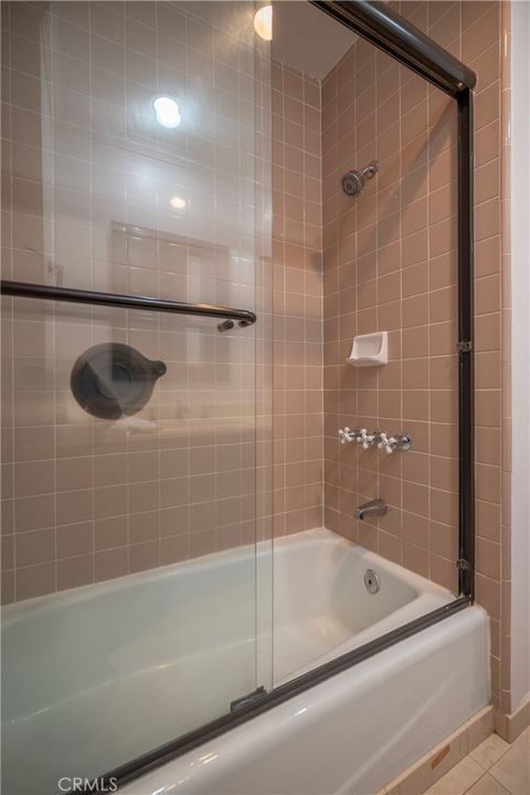 Tiny photo for 24420 Victory BLVD, West Hills, CA 91367 (MLS # SR26147002)