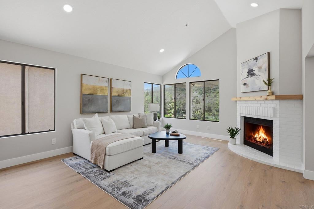 2262 Vista Valley Lane