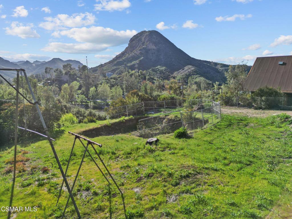 2239 Pinecrest Road