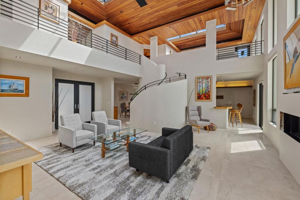 2900 Oak Knoll Road