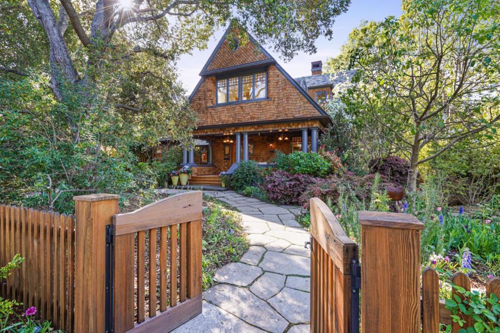 535 Kingsley Avenue