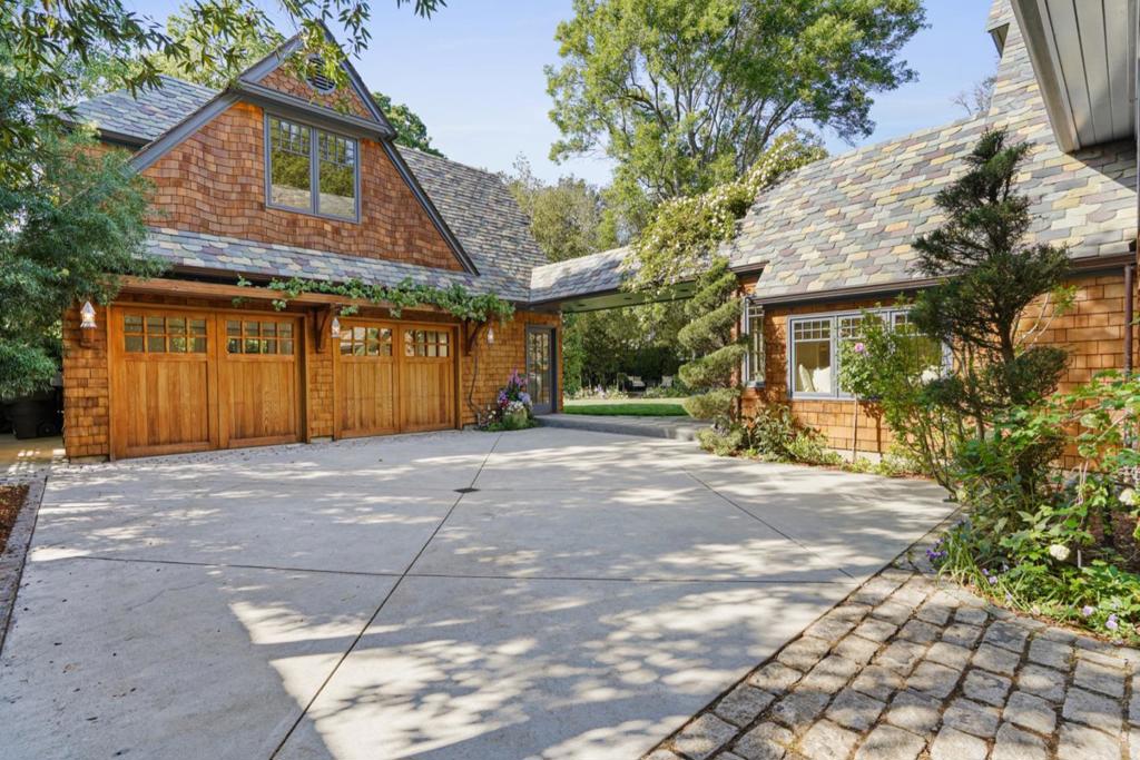 535 Kingsley Avenue