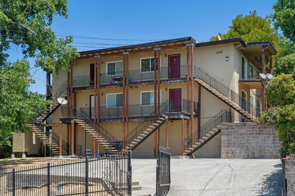 Bring your investors to this Fourplex in Oakland! Invest in Oakland's promising real estate market. High demand for rentals in this area makes this an excellent investment opportunity. With strong in-place cash flow and low-maintenance systems, this is a low-risk, high-upside investment ideal for both seasoned and first-time multifamily buyers. This property has been well cared for 10 years by the current owner and is ready for new ownership. Great location close to Cortland Creek Park. Section 8 Tenants. Large Units - 4 bedrooms updated and in good condition. Current rents are below market for 4 bedroom units so there is upside. Sewer Lateral Compliant. Call Sandhya for any questions!