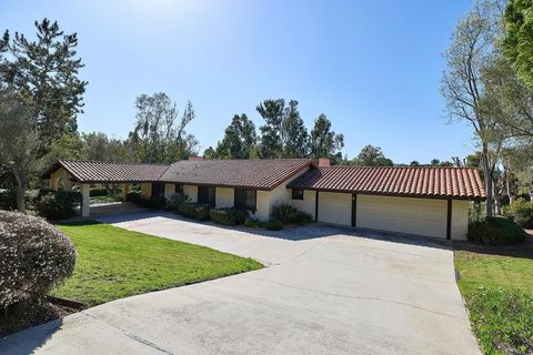 18540 Polvera Drive San Diego CA 92128