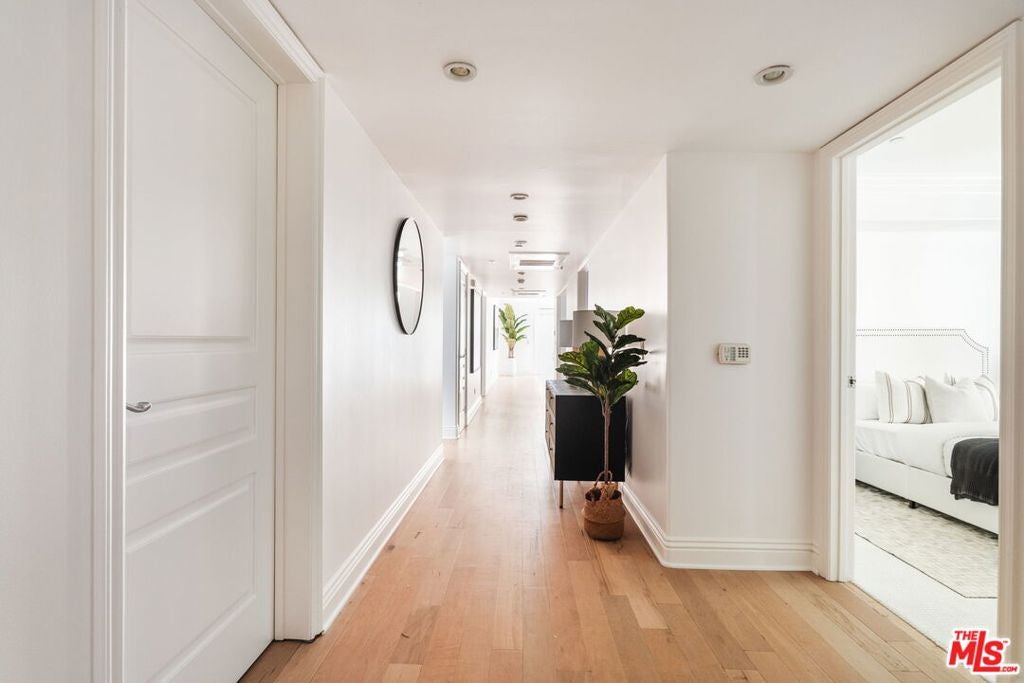 Photo of 11749 Goshen Avenue #202, Los Angeles, CA 90049 (MLS # 26903801)