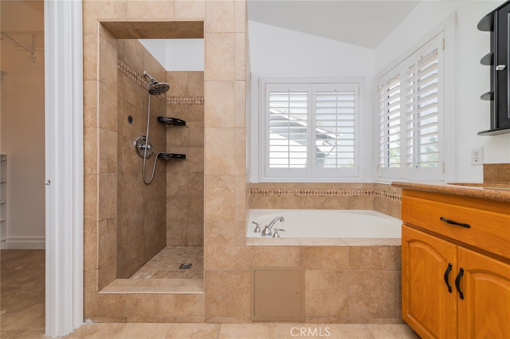 Unkown - Residential Lease