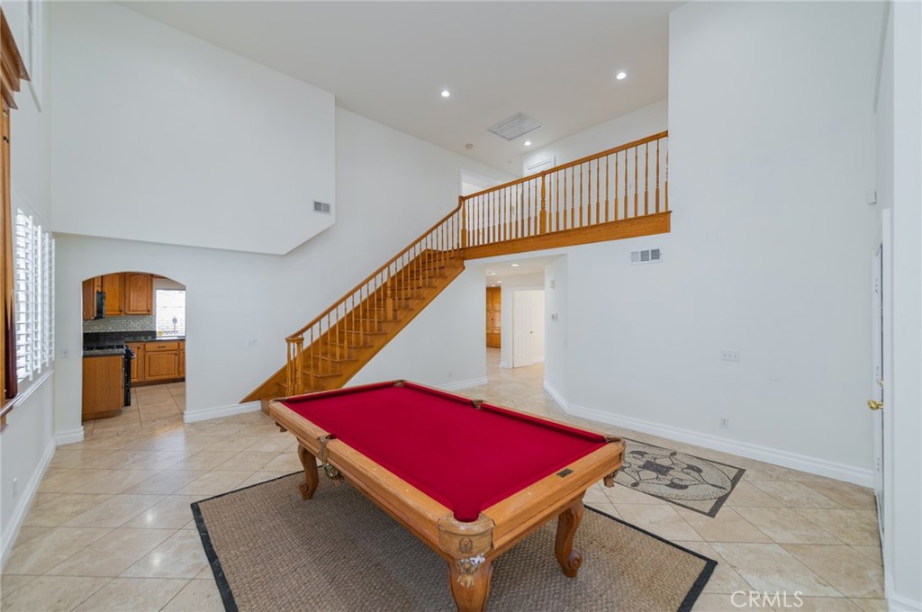 Unkown - Residential Lease