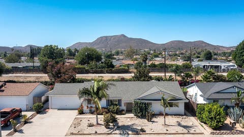 Photo of 3013 Michael Drive, Newbury Park, CA 91320 (MLS # SR26164769)
