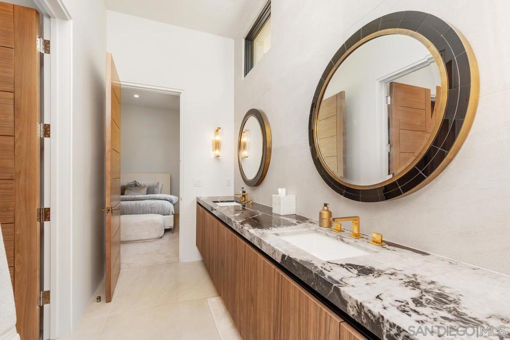 Rancho Santa Fe - Residential