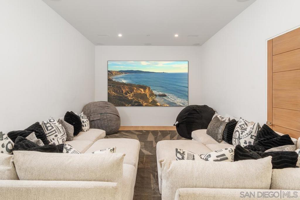 Rancho Santa Fe - Residential