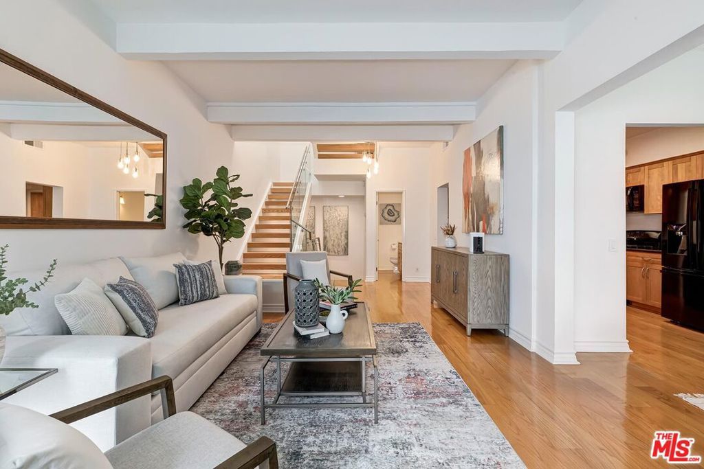 Photo of 1602 Michael Lane, Pacific Palisades, CA 90272 (MLS # 25618761)