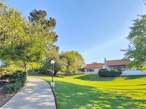 Tiny photo for 16566 Caminito Vecinos #25, San Diego, CA 92128 (MLS # 260005388SD)