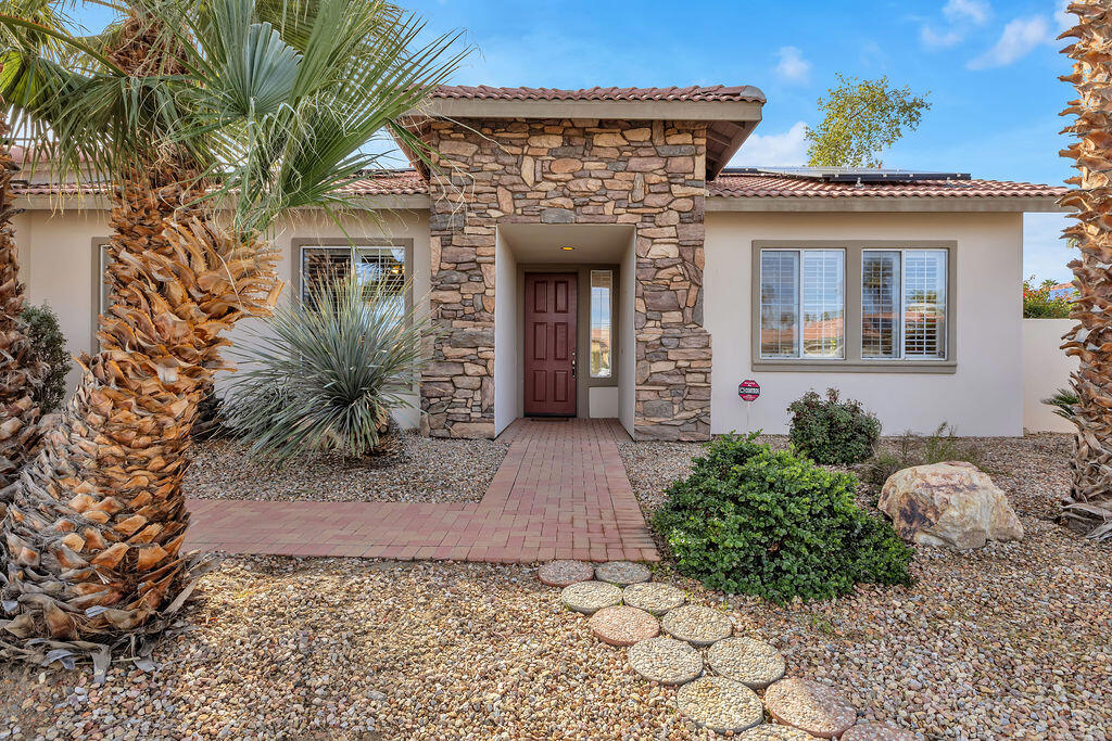 74613 Waterlily Circle